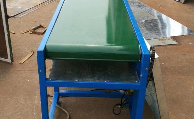 皮帶輸送機(jī)