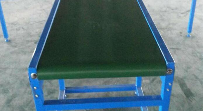 皮帶輸送機(jī)